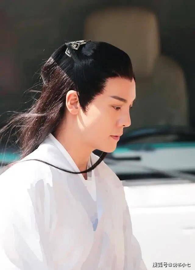 杨幂事业估值分析_杨幂黑料事件_天涯明星黑料杨幂,