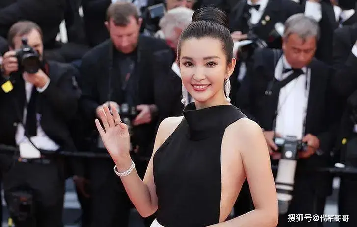 中国女明星哪些有口臭_口臭原因_明星口臭揭秘